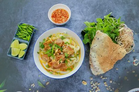 Hình ảnh MÌ QUẢNG SƯỜN TÔM