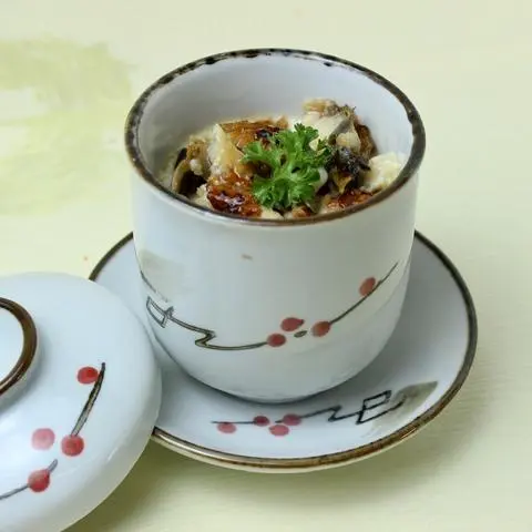 Hình ảnh TRỨNG HẤP LƯƠN NHẬT 
