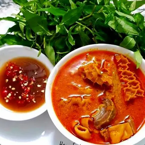 Hình ảnh Phá Lấu Bò 220gr tặng 1 bánh mì