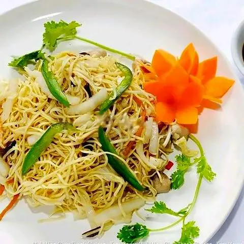 Hình ảnh Mì xào mềm