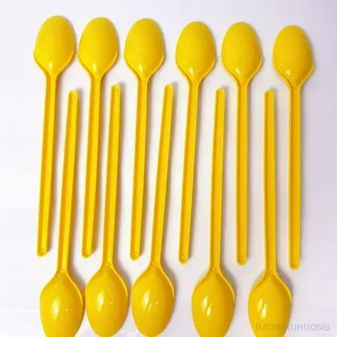 Hình ảnh 50 Muỗng Nhựa 20cm Vàng, Muỗng Màu Dùng 1 Lần Hàng Đẹp, Dày Dặn