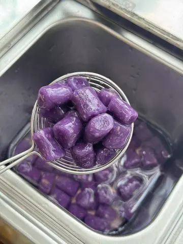 Hình ảnh Trân Châu Khoai Môn