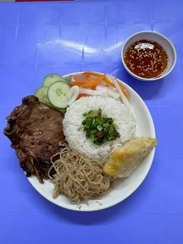 Hình ảnh Cơm Sườn Bì Chả
