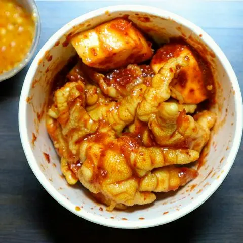 Hình ảnh Chân gà SỐT THÁI rút xương - size NHỎ