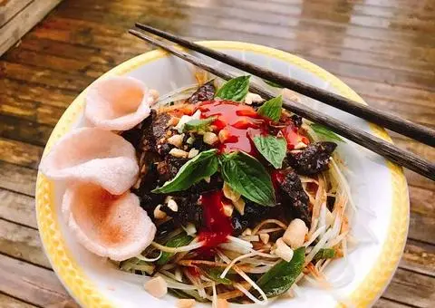 Hình ảnh Gỏi khô bò lớn