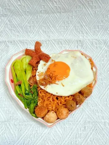 Hình ảnh Mì cay Hàn Quốc full topping