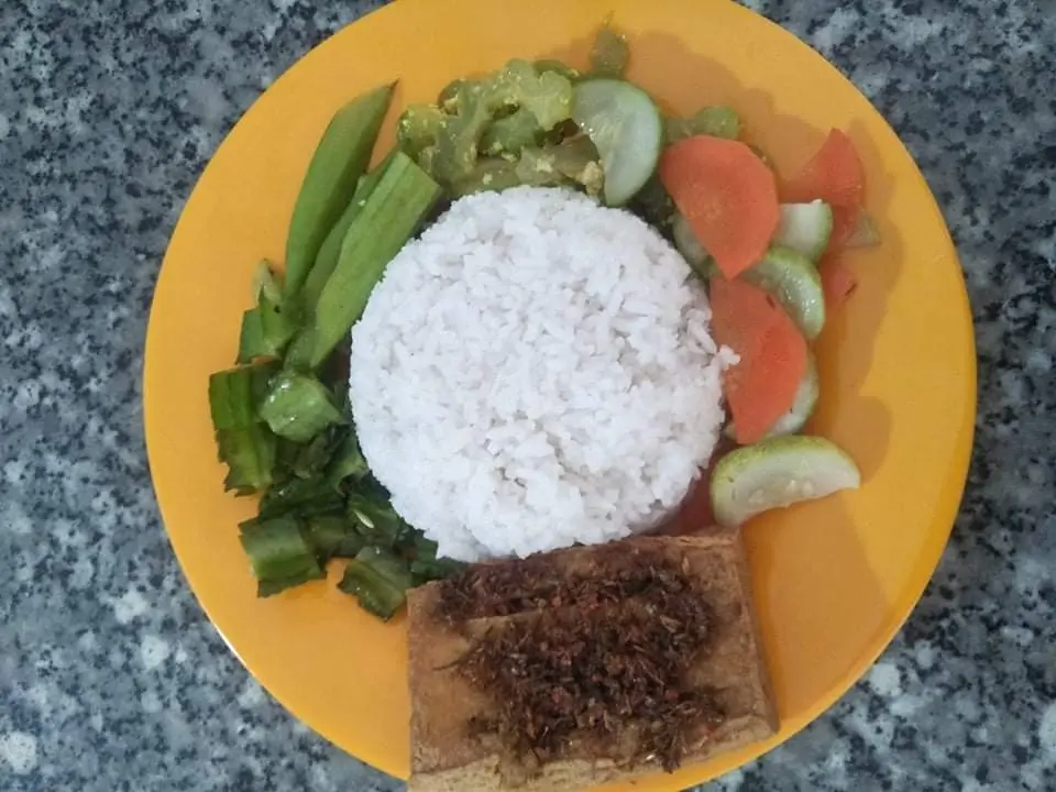 Hình ảnh Cơm đậu hủ chiên sả