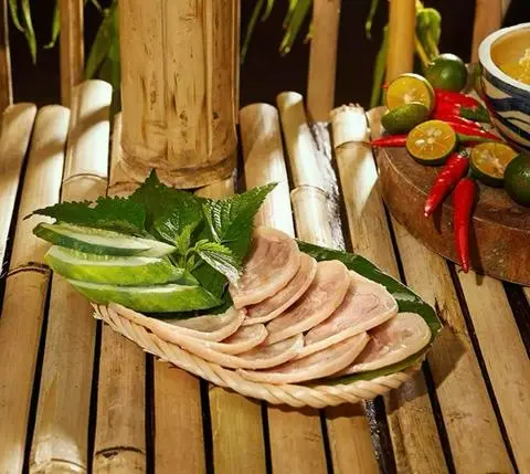 Hình ảnh Thịt Bắp Giò 