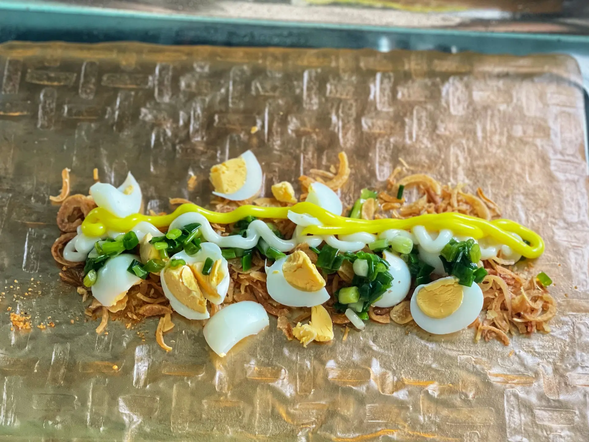 Hình ảnh Bánh Tráng Cuộn Trứng Cút