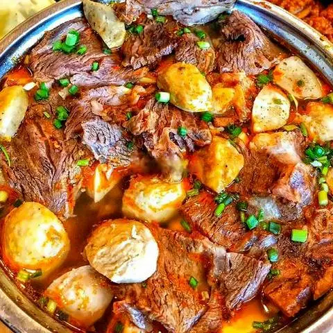 Hình ảnh Lẩu dê 4-6 người ăn