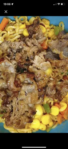 Hình ảnh Mỳ Trộn Bò Ba Chỉ Mỹ + Trứng + Rau Củ