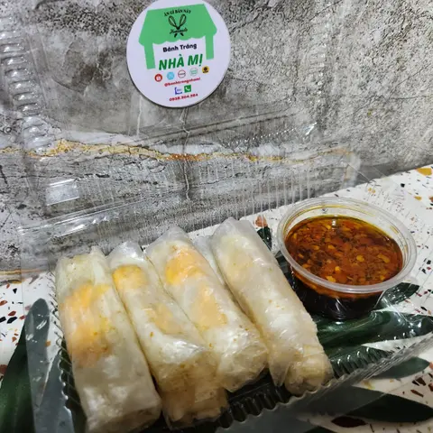 Hình ảnh BÁNH TRÁNG CUỐN BƠ TRỨNG (hộp 8 cuốn)