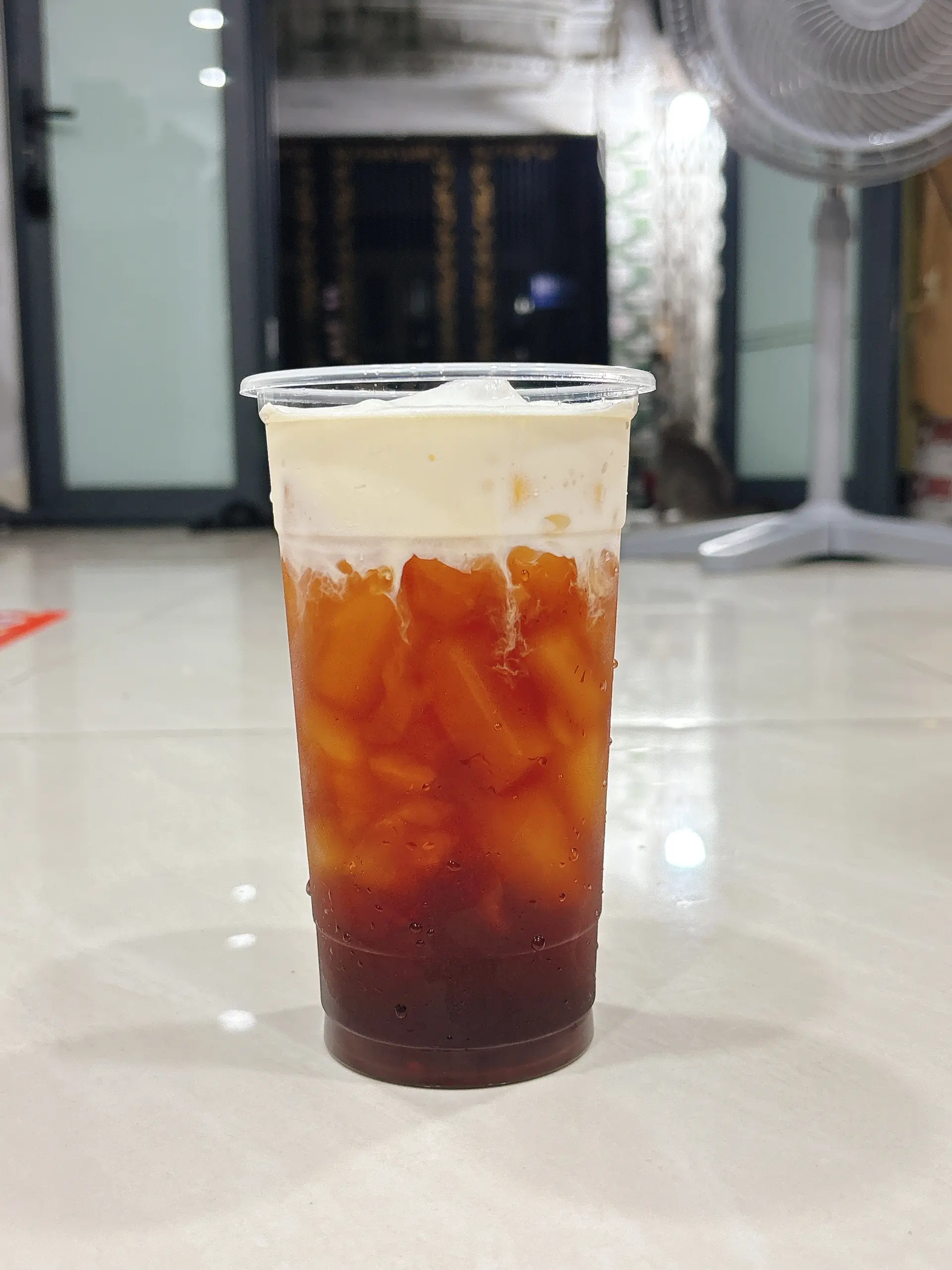 Hình ảnh Hồng trà macchiato