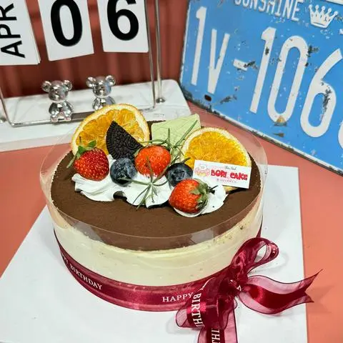 Hình ảnh Bánh Tiramisu sz20cm (mẫu ngẫu nhiên)