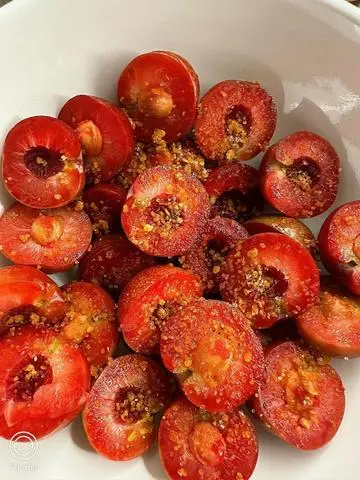 Hình ảnh Mận Hà Nội (Hộp 350g)