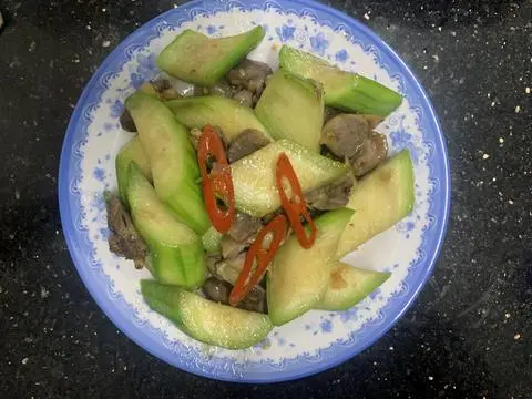 Hình ảnh Lòng Gà Xào Mướp