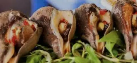Hình ảnh Ốc môn nướng muối tiêu xanh 