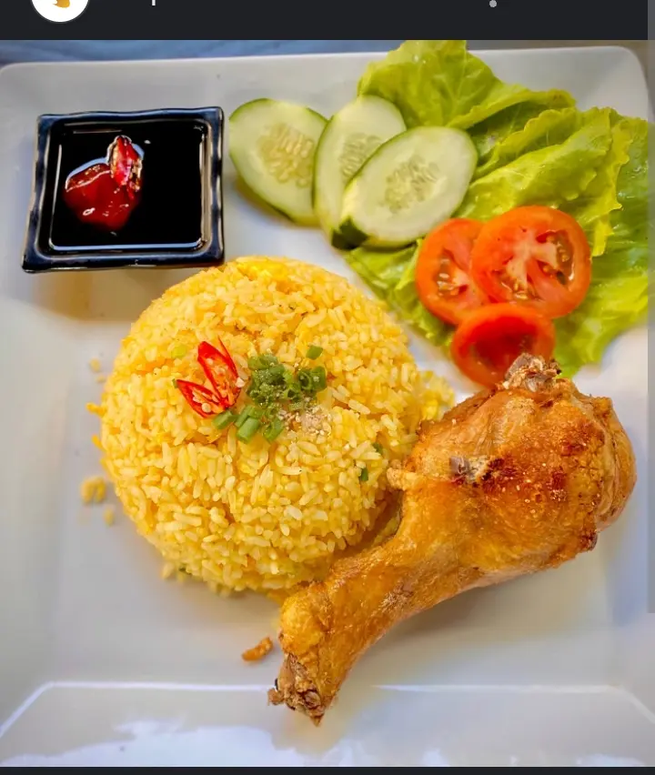 Hình ảnh cơm chiên đùi gà sốt me 