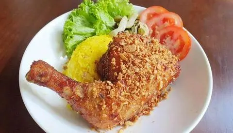 Hình ảnh Cơm Gà Chiên Nước Mắm Lớn 