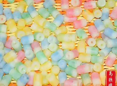 Hình ảnh 10 viên Kẹo sáp hình l.on soda