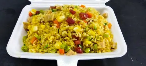 Hình ảnh Cơm chiên dương châu + canh