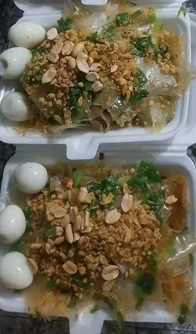Hình ảnh Bánh tráng mỡ hành - trứng lòng đào