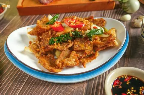 Hình ảnh Vú heo chiên nước mắm(100g)