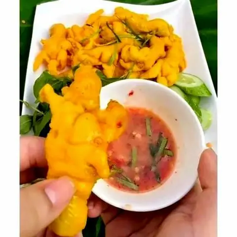 Hình ảnh (250gr) Chân gà ủ muối rút xương
