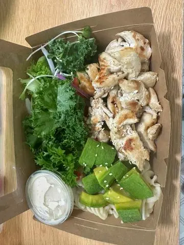 Hình ảnh Nui xoắn ức gà - chicken breast pasta