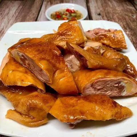 Hình ảnh Gà hun khói 1 con - hâm nóng