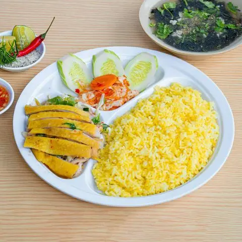Hình ảnh Cơm gà gỏi