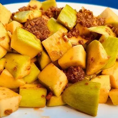 Hình ảnh xoài lắc muối tôm 