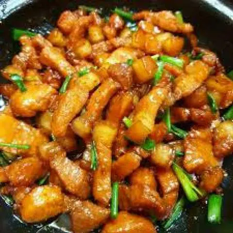 Hình ảnh Cơm Ba Rọi Kho Tiêu