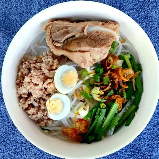 Hình ảnh Hủ tíu xương thịt bằm (Nước)