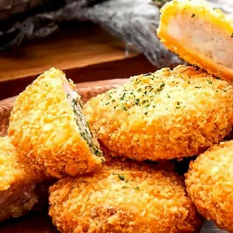 Hình ảnh Bánh gà phô mai - 2 bánh