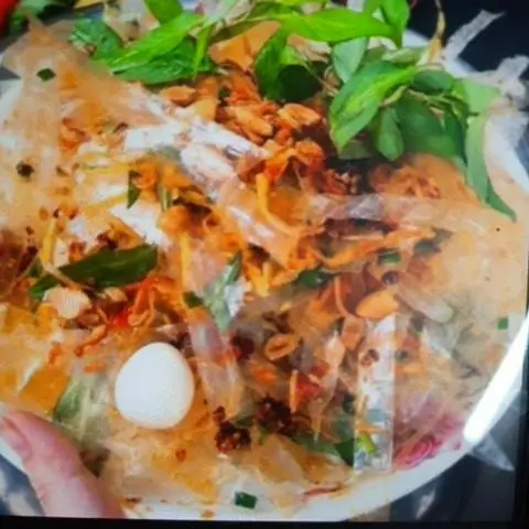 Hình ảnh Bánh tráng trộn khô gà +coca