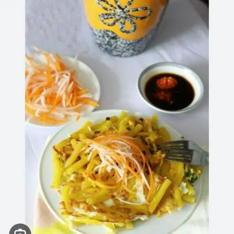 Hình ảnh nui xào trứng 