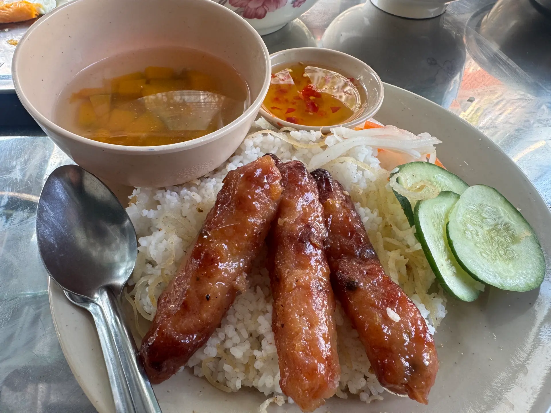 Hình ảnh Cơm Tấm Nem Nướng