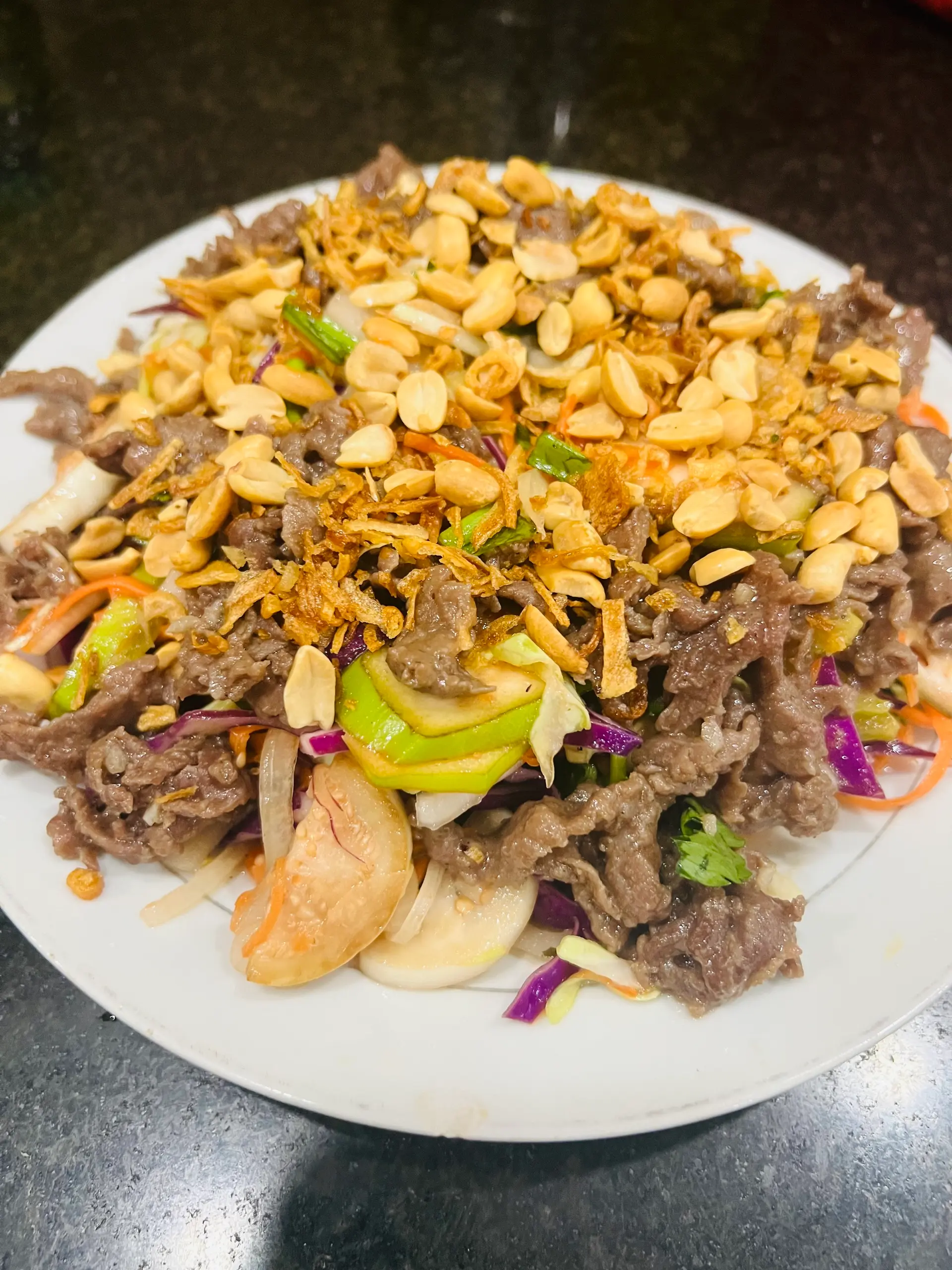 Hình ảnh Gỏi bò nhỏ - 1 lẩu cá nhỏ