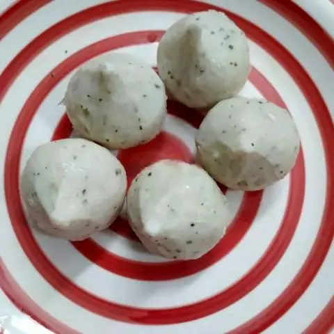 Hình ảnh Bánh bao trứng cá hồi - 2 viên