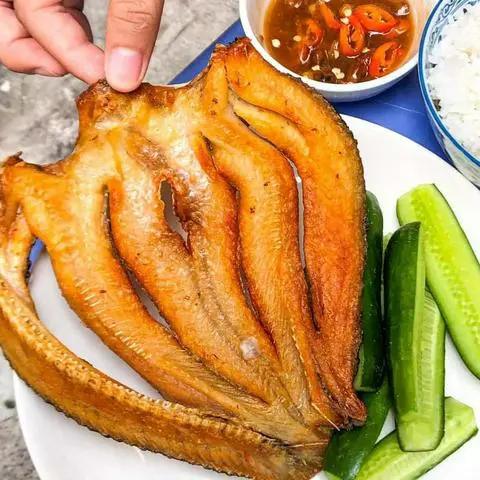 Hình ảnh khô cá lóc chiên giòn mắm me