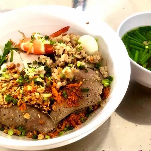 Hình ảnh Hủ tiếu nam vang khô