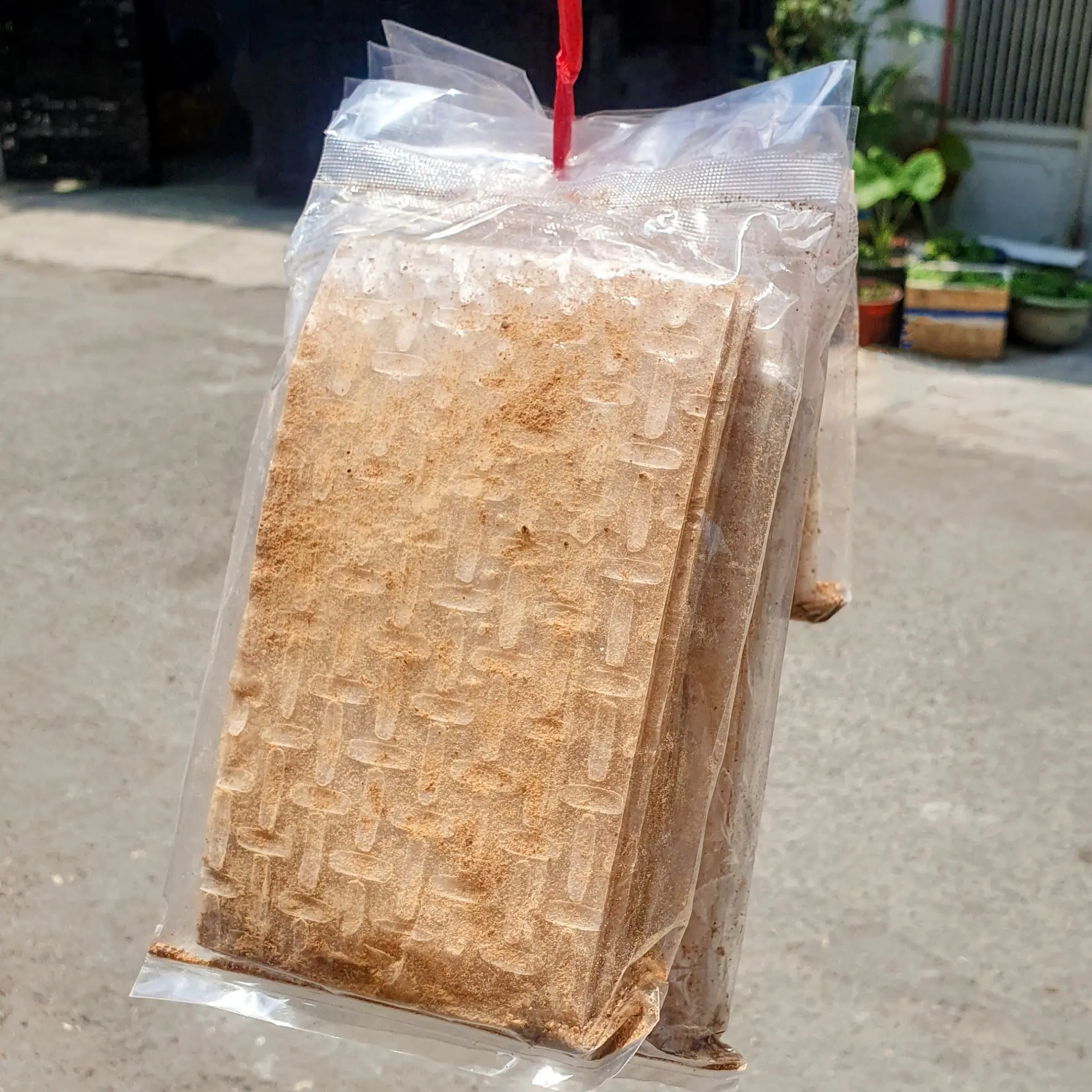 Hình ảnh Bánh tráng muối tiêu - 1 gói