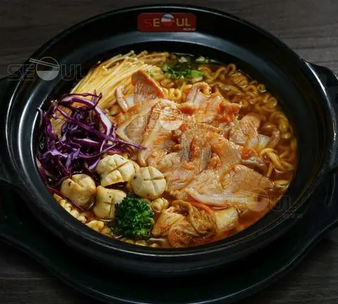 Hình ảnh Mì kim chi sườn sụn
