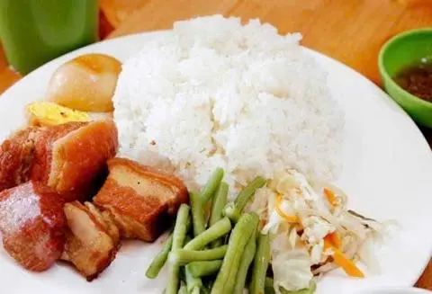 Hình ảnh Cơm Thịt Kho Trứng
