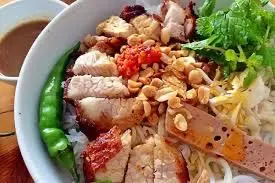 Hình ảnh bún mắm nêm Đà Nẵng thập cẩm