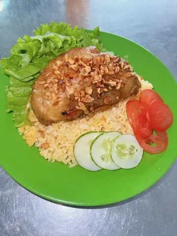 Hình ảnh Cơm gà xối mỡ