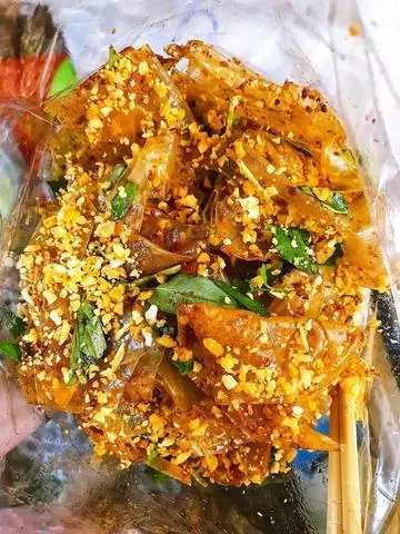Hình ảnh Bánh Tráng Sốt Bò Tỏi Phi