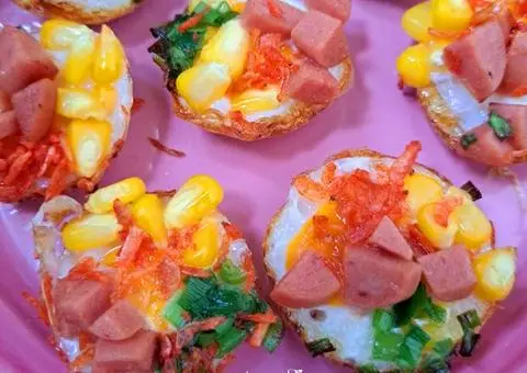 Hình ảnh Bánh Trứng Cút Nướng Chà Bông