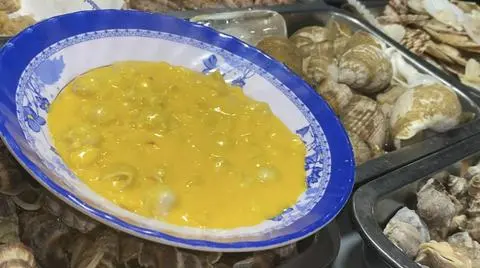 Hình ảnh Răng mực xào trứng muối